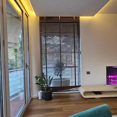 Apartamento Luxury 2 Bdr Bathtub & View Tirana